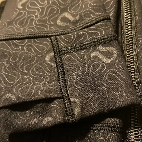 Hooded Define Jacket *Nulu Yogo Embossed Black Very Rare and Hard To Find. Sz 10 - Picture 8 of 11